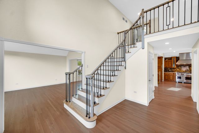 17123 Pointe Drive, Orland Park, IL 60467