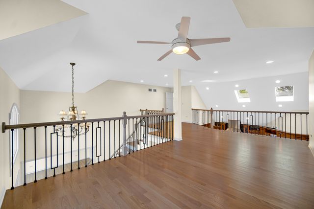 17123 Pointe Drive, Orland Park, IL 60467