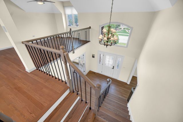 17123 Pointe Drive, Orland Park, IL 60467