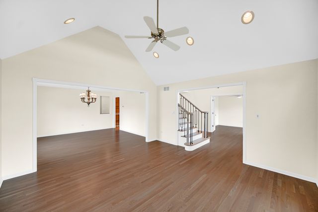 17123 Pointe Drive, Orland Park, IL 60467