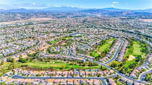 45316 Saint Tisbury, Temecula, CA 92592