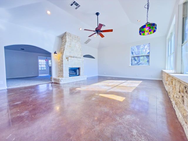 205 N Mount Rushmore DR, Cedar Park, TX 78613