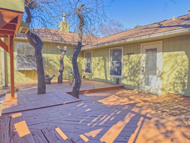 205 N Mount Rushmore DR, Cedar Park, TX 78613