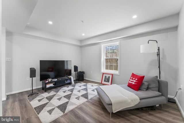 5332 D ST SE, Washington, DC 20019