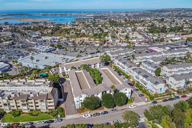 3020 Cowley Way 210, San Diego, CA 92117