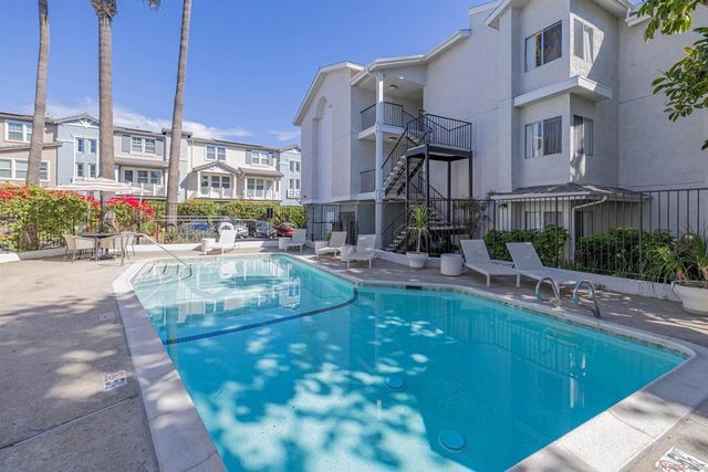3020 Cowley Way 210, San Diego, CA 92117