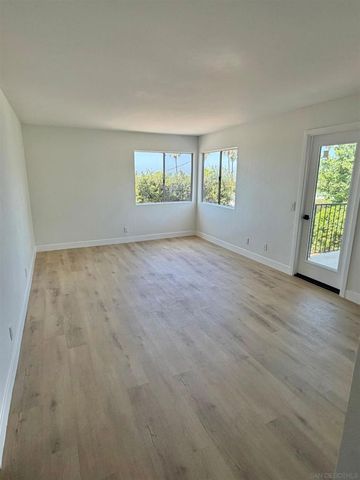 3020 Cowley Way 210, San Diego, CA 92117
