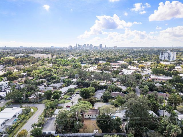 235 NE 21st St, Wilton Manors, FL 33305