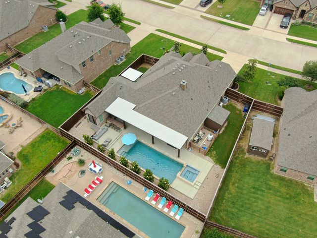 613 Autumn Run Drive, Midlothian, TX 76065
