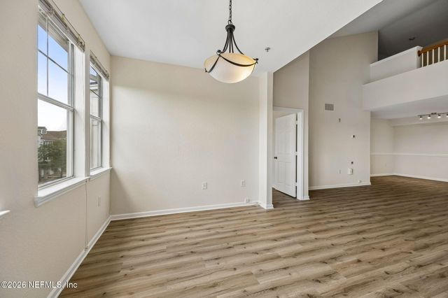8550 TOUCHTON Road 2033, Jacksonville, FL 32216