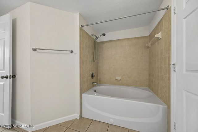 8550 TOUCHTON Road 2033, Jacksonville, FL 32216