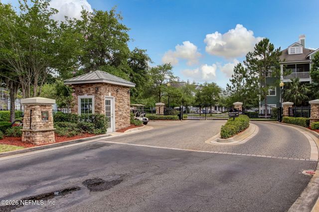 8550 TOUCHTON Road 2033, Jacksonville, FL 32216