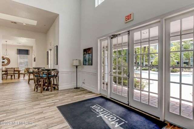8550 TOUCHTON Road 2033, Jacksonville, FL 32216