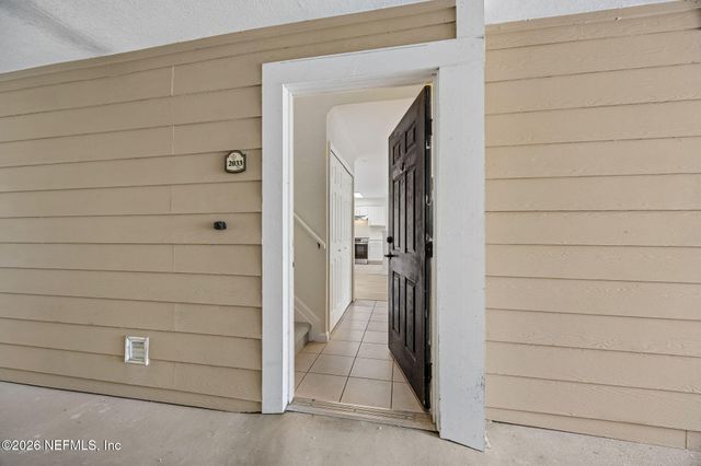 8550 TOUCHTON Road 2033, Jacksonville, FL 32216