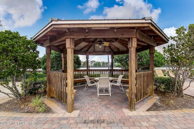 8550 TOUCHTON Road 2033, Jacksonville, FL 32216