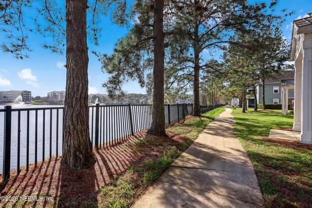 8550 TOUCHTON Road 2033, Jacksonville, FL 32216
