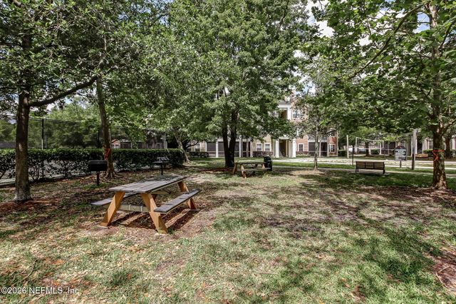 8550 TOUCHTON Road 2033, Jacksonville, FL 32216