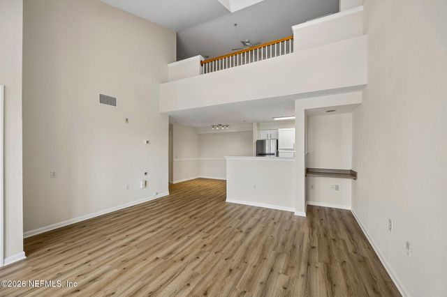 8550 TOUCHTON Road 2033, Jacksonville, FL 32216