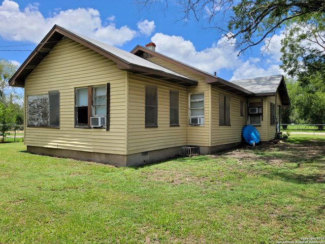 256 W Villaret, San Antonio, TX 78221