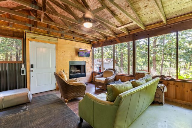 554 Emerald Cove, Shirley, AR 72153