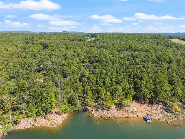 554 Emerald Cove, Shirley, AR 72153