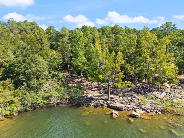 554 Emerald Cove, Shirley, AR 72153