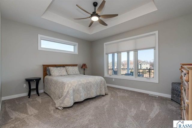 34 N Pointe Court, North Mankato, MN 56003