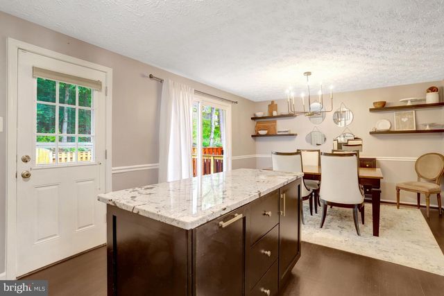 7418 GOLDEN HORSESHOE, Springfield, VA 22153