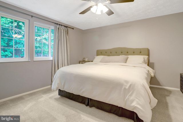 7418 GOLDEN HORSESHOE, Springfield, VA 22153