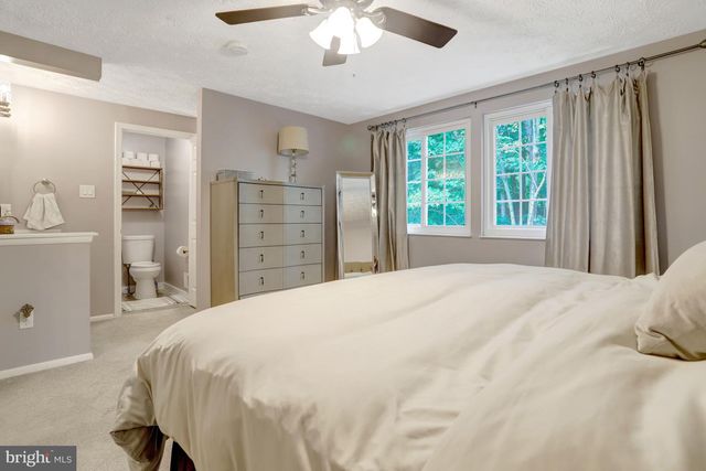 7418 GOLDEN HORSESHOE, Springfield, VA 22153