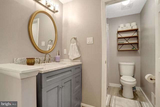 7418 GOLDEN HORSESHOE, Springfield, VA 22153