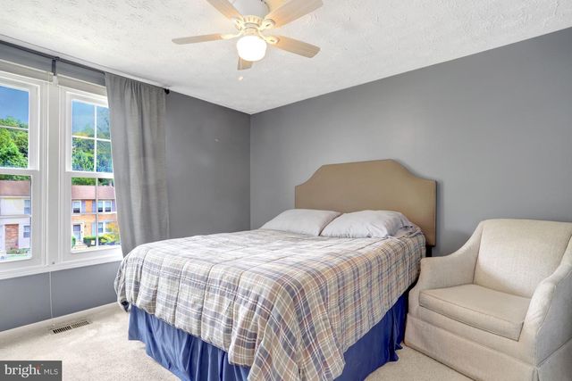7418 GOLDEN HORSESHOE, Springfield, VA 22153