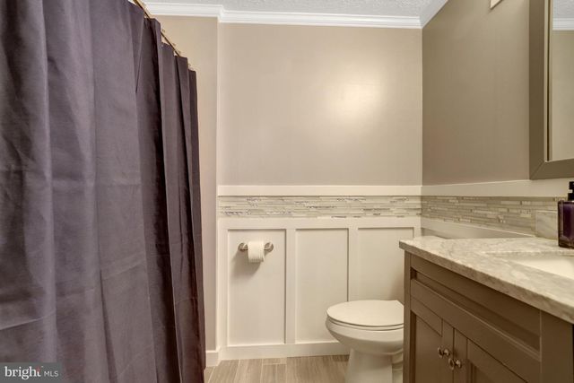7418 GOLDEN HORSESHOE, Springfield, VA 22153