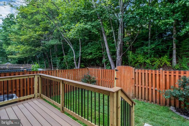 7418 GOLDEN HORSESHOE, Springfield, VA 22153