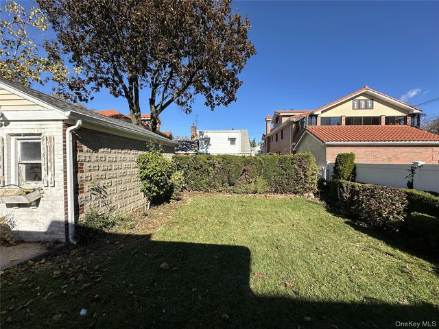 151-77 20th Avenue, Whitestone, NY 11357