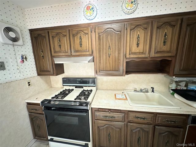 151-77 20th Avenue, Whitestone, NY 11357