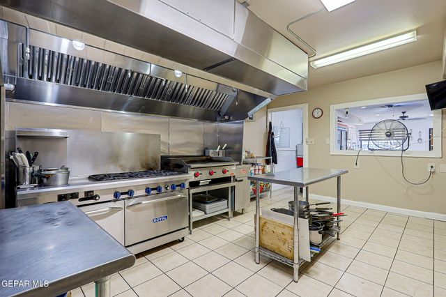 2222 BASSETT Avenue, El Paso, TX 79901