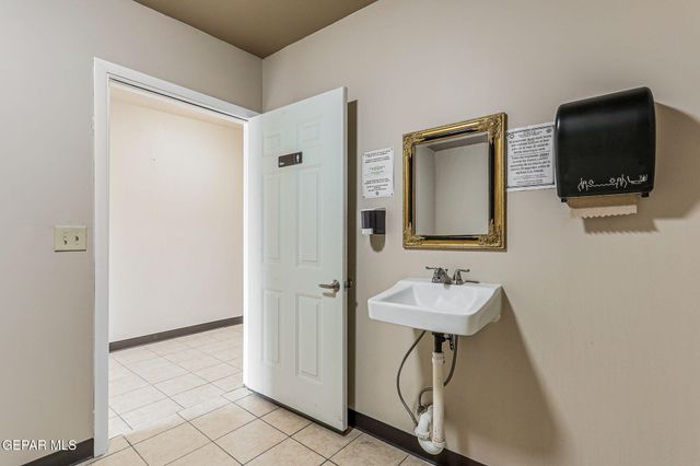 2222 BASSETT Avenue, El Paso, TX 79901