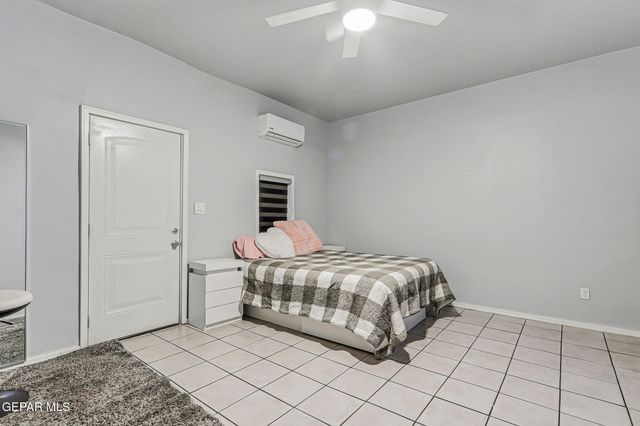 2222 BASSETT Avenue, El Paso, TX 79901