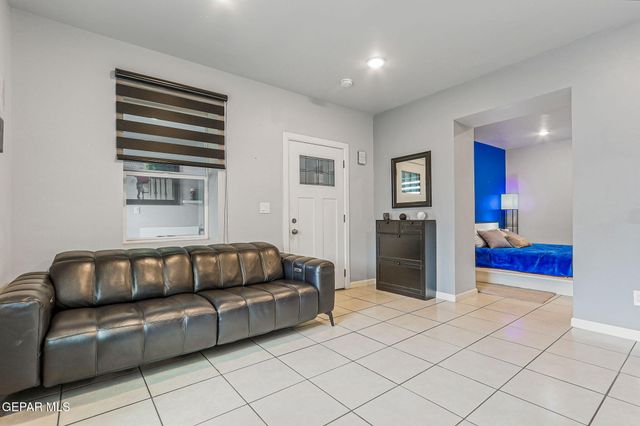 2222 BASSETT Avenue, El Paso, TX 79901