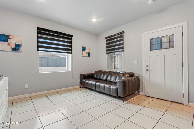 2222 BASSETT Avenue, El Paso, TX 79901