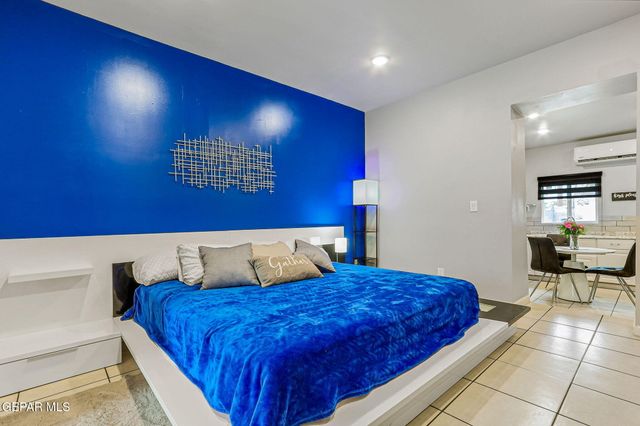 2222 BASSETT Avenue, El Paso, TX 79901