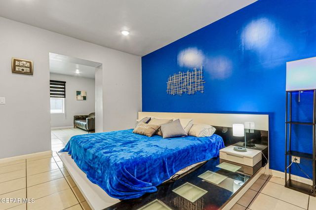 2222 BASSETT Avenue, El Paso, TX 79901