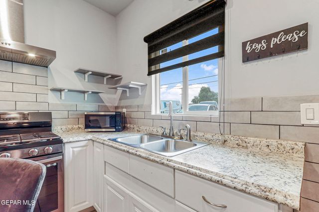 2222 BASSETT Avenue, El Paso, TX 79901