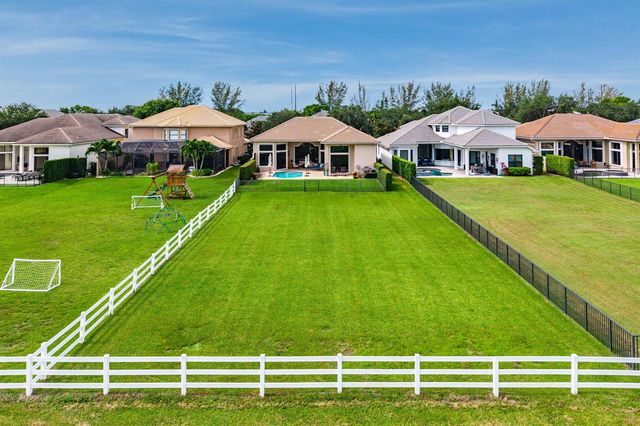 9277 Equus Circle, Boynton Beach, FL 33472