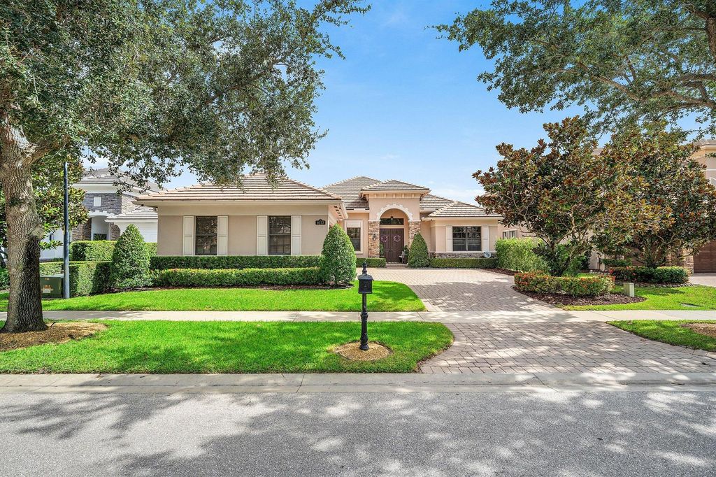 9277 Equus Circle, Boynton Beach, FL 33472