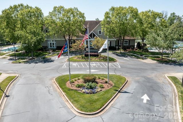 1588 Dartmoor Avenue NW, Concord, NC 28027