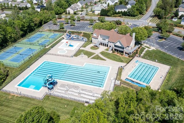 1588 Dartmoor Avenue NW, Concord, NC 28027