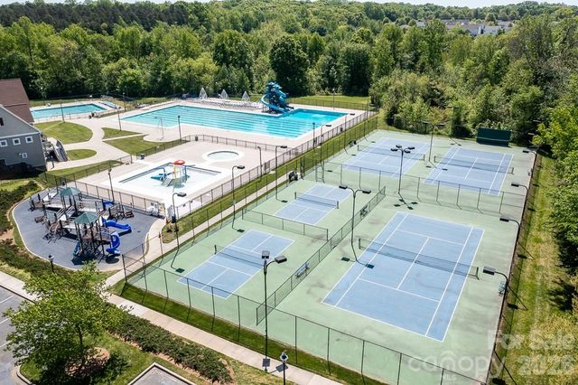 1588 Dartmoor Avenue NW, Concord, NC 28027