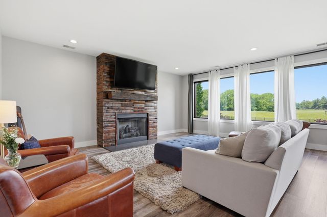 310 Eagle Drive, Nicholasville, KY 40356